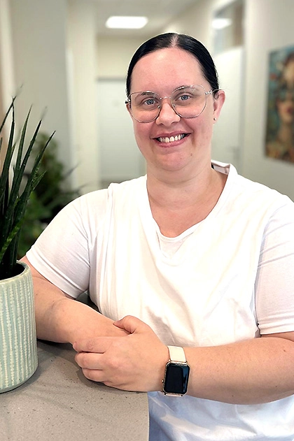 Karima Busch, Medizinische Fachangestellte